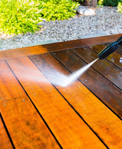 deck cleaning service